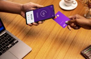 Aprenda a pedir seu cartão de crédito Nubank