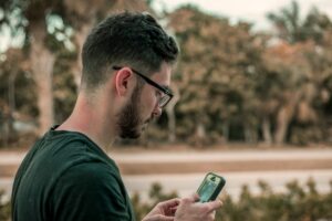 Auxílio-internet: quem pode solicitar o benefício de banda larga social