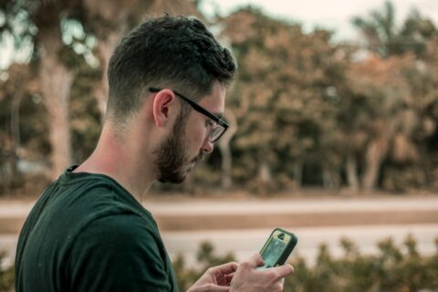Auxílio-internet: quem pode solicitar o benefício de banda larga social