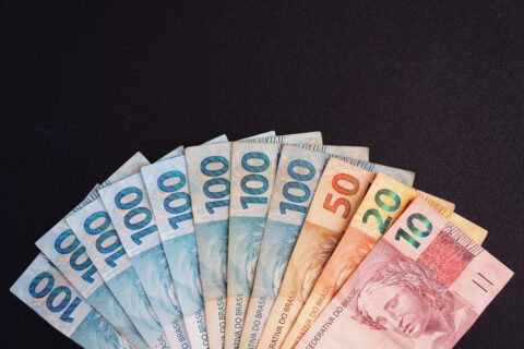 Cuidados Essenciais Antes de Pedir um Empréstimo Online