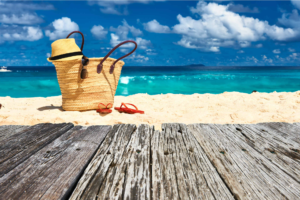 Férias de verão econômicas: estratégias para viajar e descansar sem contrair novas dívidas