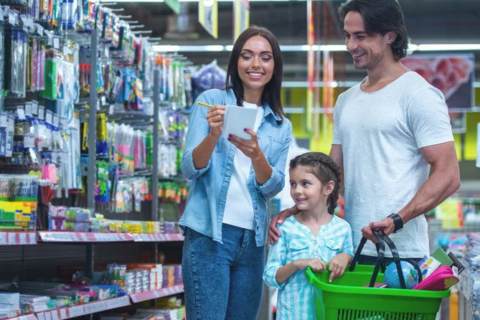 Volta às aulas sem dívidas: estratégias para economizar na lista de material escolar e matrícula