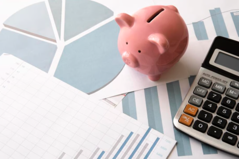 Como fazer uma análise financeira pessoal no meio do ano?